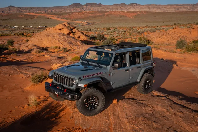 2026 Jeep Wrangler Unlimited Rubicon 3.6L V6, photo 2 of 7