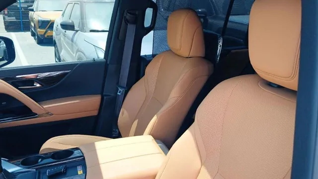 2025 Lexus LX 600 Signature 3.5, photo 6 of 9