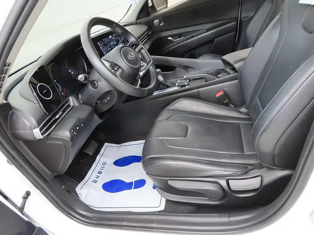 2021 Hyundai Elantra (Avante) 1.6, photo 7 of 9