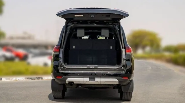 2024 Toyota Land Cruiser 300 GR Sport, photo 5 of 9
