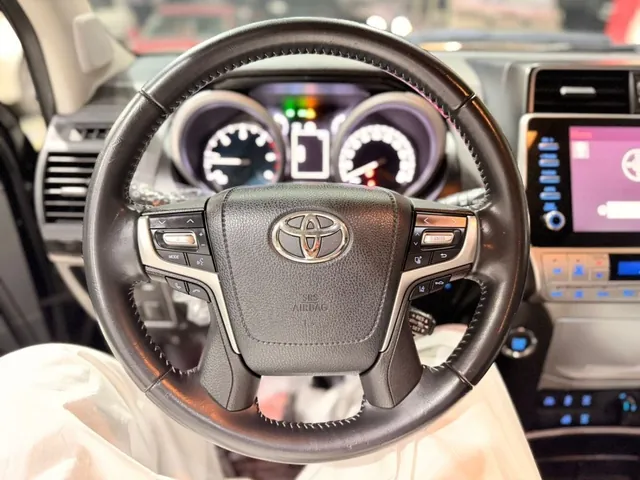 2022 Toyota Land Cruiser Prado TXL 2.8 diesel 4WD, photo 8 of 10