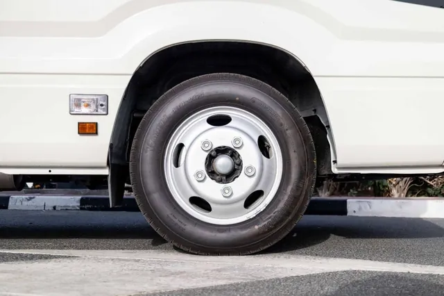 2026 Toyota Coaster 23-seat Bus 4.2, photo 9 of 9