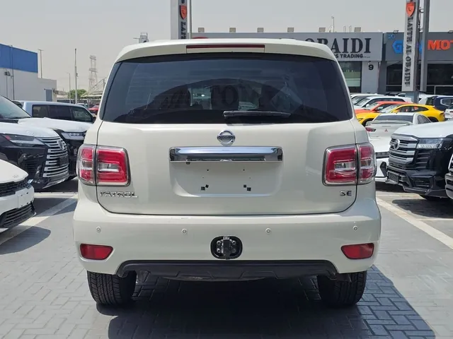 2017 Nissan Patrol SE T2 4.0 V6, photo 5 of 8