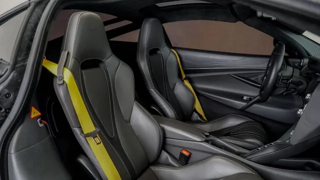 2020 McLaren 720S, photo 5 of 6 of this vehicle