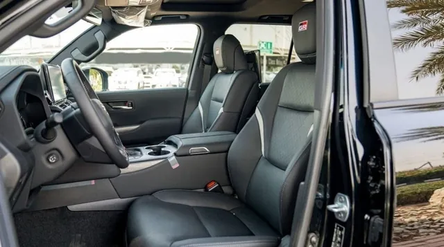 2024 Toyota Land Cruiser 300 GR Sport, photo 9 of 9