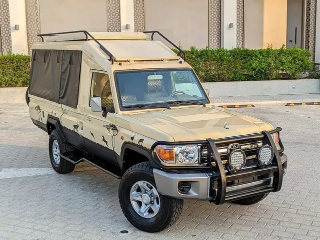 2019 Toyota Land Cruiser 76 (modified, Safari-truck style) 4.0 V6, photo 1 of 10