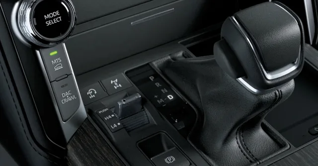 2026 Toyota Land Cruiser VXR, photo 8 of 8