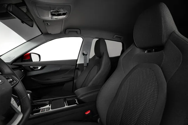 2026 Chery Tiggo 4 COM, photo 7 of 8