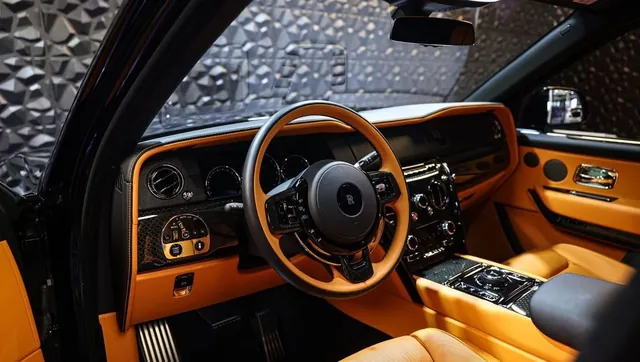 2024 Rolls-Royce Cullinan Black Badge, photo 10 of 10