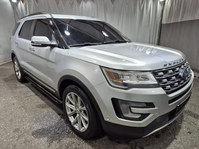 2017 Ford Explorer 2.3, photo 7 of 8