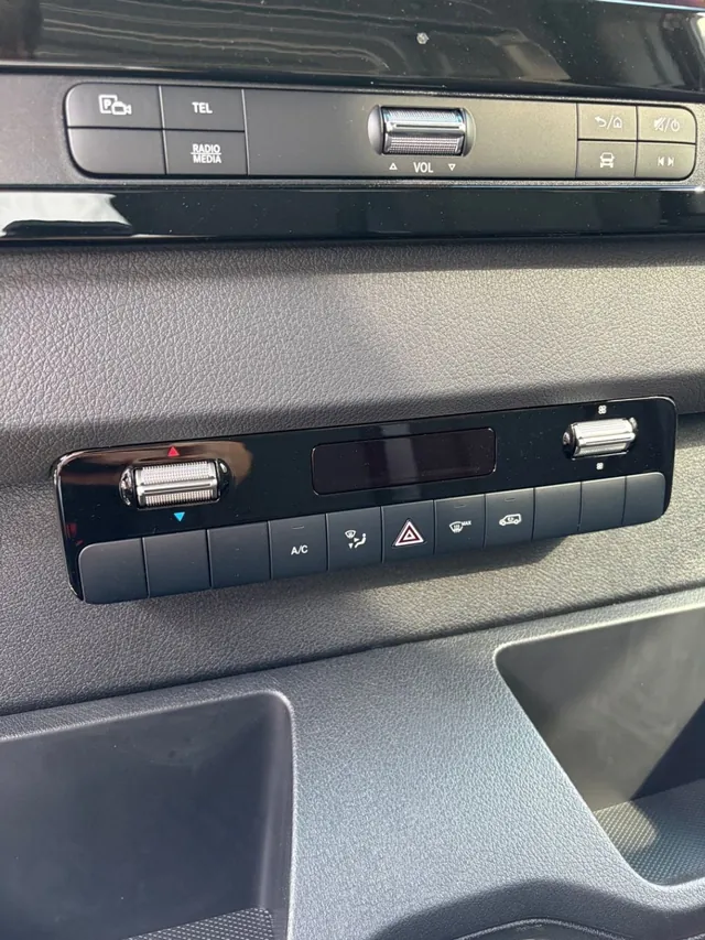 2026 Mercedes-Benz Sprinter Van 2.0 diesel, photo 9 of 10