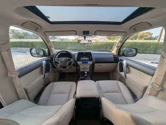 2022 Toyota Land Cruiser Prado Sunroof, camera, photo 9 of 10