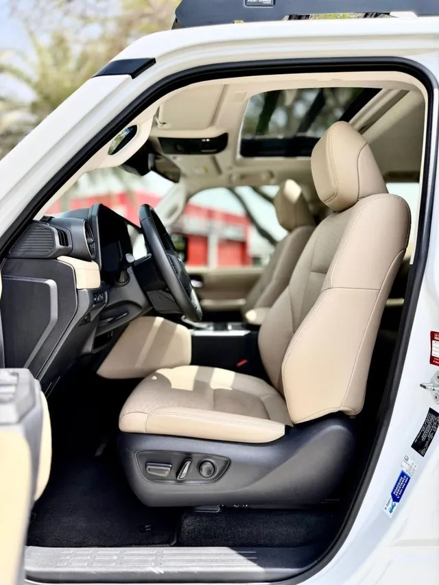 2025 Toyota Land Cruiser Prado Adventure 2.4, photo 6 of 9