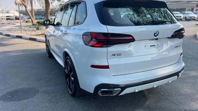 2025 BMW X5 xDrive40i M Sport Pro, photo 5 of 10