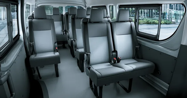 2026 Toyota Hiace High roof Africa export, photo 4 of 7