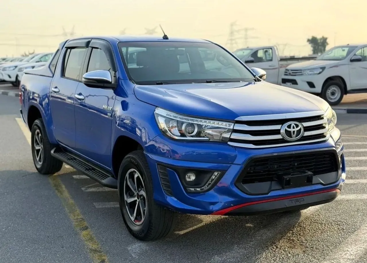 2018 Toyota Hilux, photo 1 of 10 of this vehicle