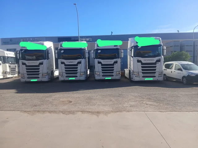 2021 Scania tractor unit, photo 3 of 8