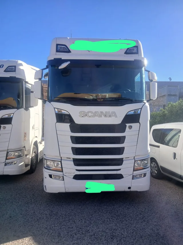 2021 Scania tractor unit, front view