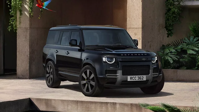 2026 Land Rover Defender 130 X-Dynamic SE P400, photo 1 of 7