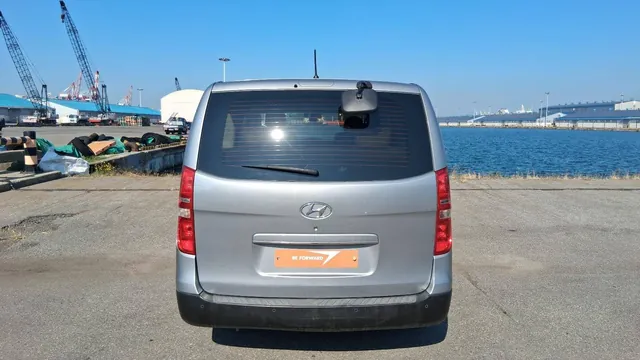 2018 Hyundai Starex 12-seat Standard, photo 4 of 8