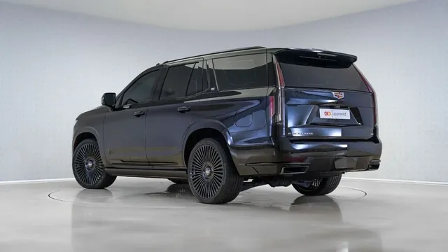 2024 Cadillac Escalade Sport Platinum, photo 1 of 6