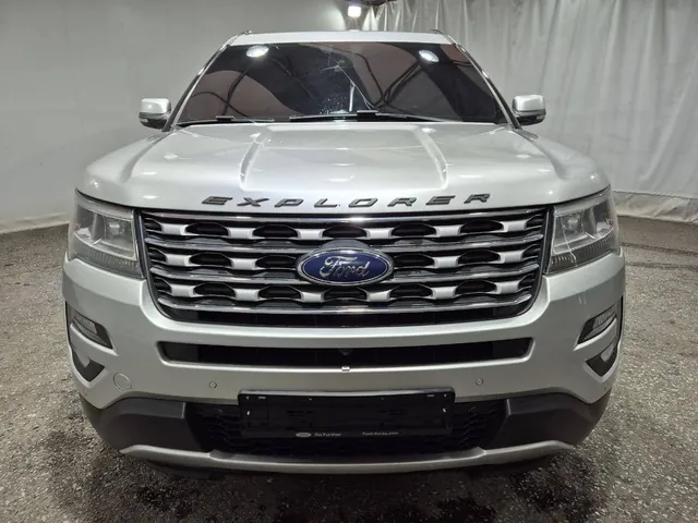 2017 Ford Explorer 2.3, photo 8 of 8