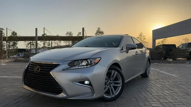 2016 Lexus ES 350 3.5 V6, photo 3 of 9