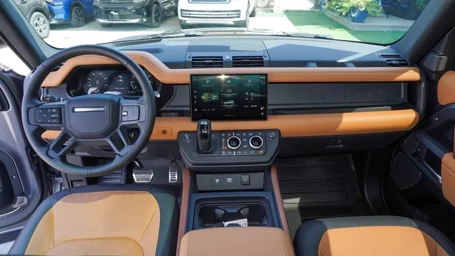 2024 Land Rover Defender P400 3.0, photo 8 of 10