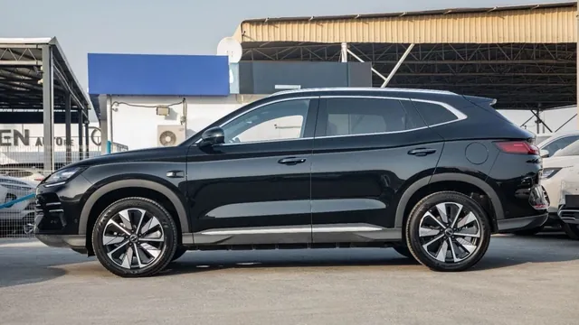 2025 BYD Song Plus DM-i Premium, photo 6 of 9