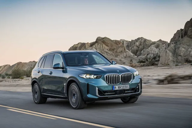 2026 BMW X5 xDrive40i M Sport, photo 3 of 7