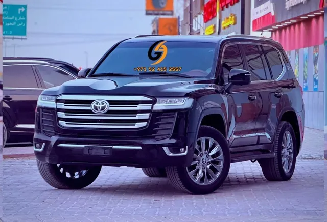 2019 Toyota Land Cruiser (2025-style facelift) GXR 4.0 V6, photo 1 of 8