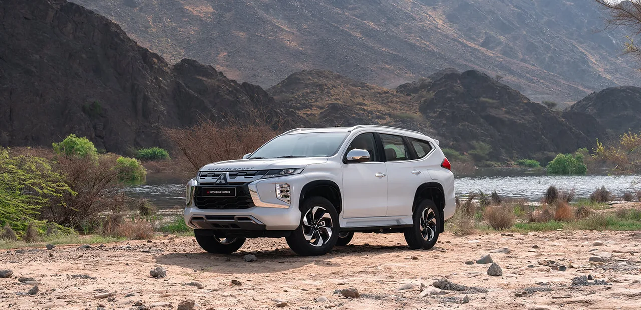 2026 Mitsubishi Montero Sport, photo 1 of 8