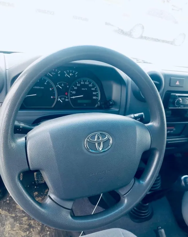 2019 Toyota Land Cruiser 76 Hardtop Standard, photo 7 of 10