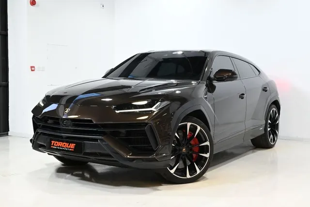 2023 Lamborghini Urus S, photo 3 of 8