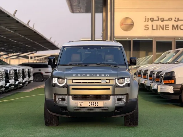 2020 Land Rover Defender P400, photo 2 of 7