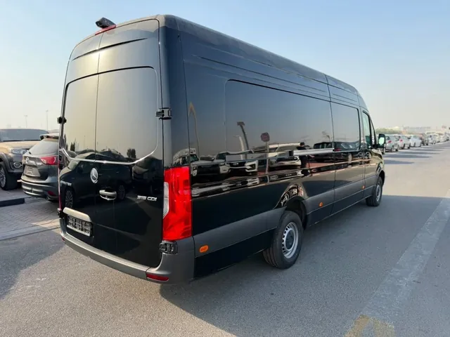 2026 Mercedes-Benz Sprinter Van 2.0 diesel, photo 5 of 10