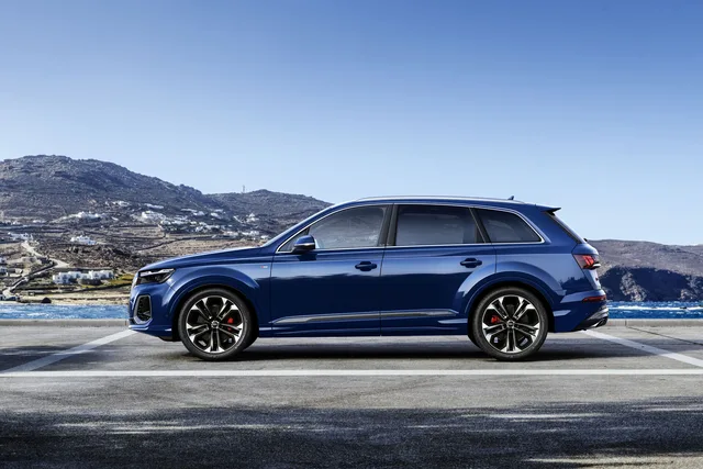 2026 Audi Q7 S line 45 TFSI quattro tiptronic, photo 2 of 8