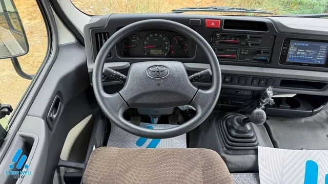 2025 Toyota Coaster 23-seat Bus 4.0 diesel, photo 9 of 10
