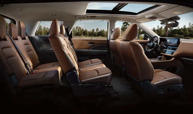 2026 Nissan Pathfinder S 2WD, photo 4 of 7