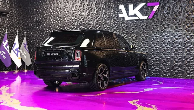 2024 Rolls-Royce Cullinan Black Badge, photo 8 of 10