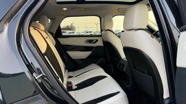 2020 Land Rover Range Rover Velar P250, photo 8 of 10