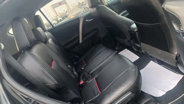2018 Toyota RAV4 XLE 2.5, photo 9 of 10