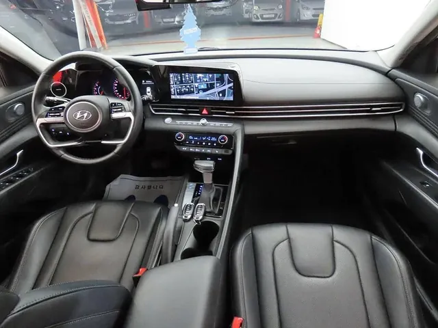 2021 Hyundai Elantra (Avante) 1.6, photo 5 of 9
