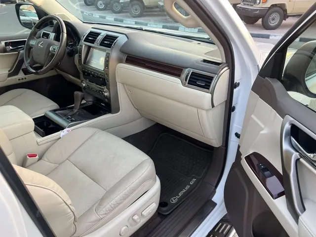 2018 Lexus GX 460 V8 full option, photo 9 of 10