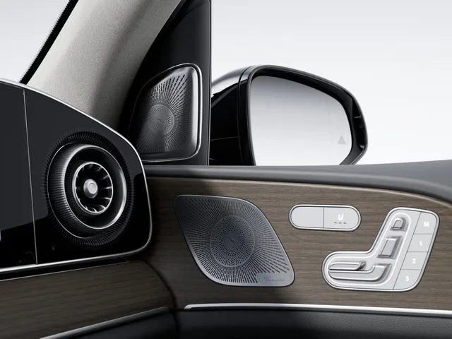 2026 Mercedes-Benz GLS 450 4MATIC, photo 6 of 7