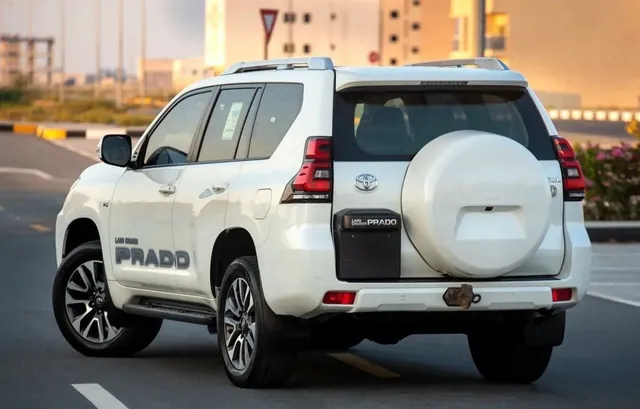 2022 Toyota Land Cruiser Prado TX-L 4.0 V6, photo 8 of 8