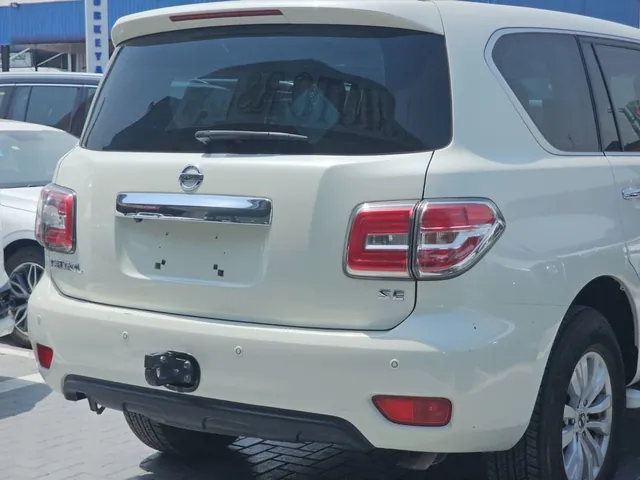 2017 Nissan Patrol SE T2 4.0 V6, photo 7 of 8