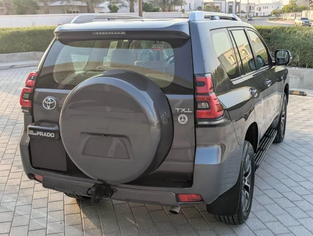 2022 Toyota Land Cruiser Prado Sunroof, camera, photo 7 of 10