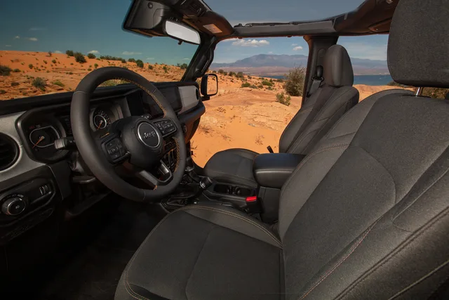 2026 Jeep Wrangler Unlimited Sport 2.0T, photo 8 of 8