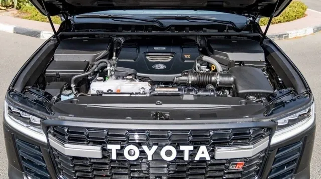 2024 Toyota Land Cruiser 300 GR Sport, photo 7 of 9